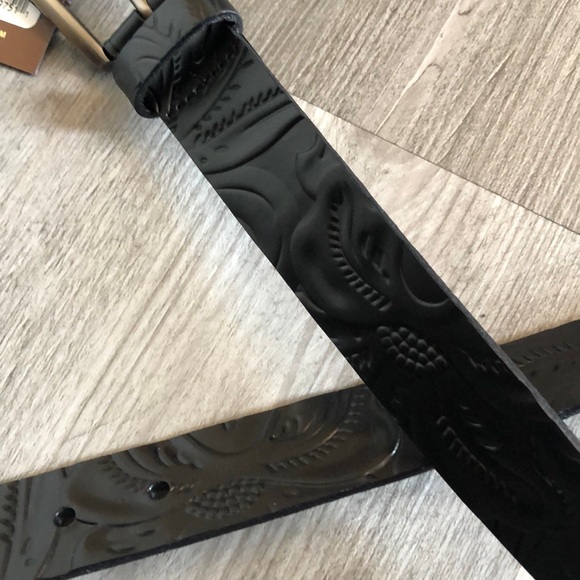 Patricia Nash Vietri Tooled Floral Black Leather Belt Size L NWT - Picture 2 of 16